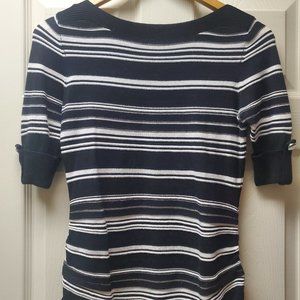 Women's Apt 9 Blouse-Black and White; buttons on sleeves Size XS